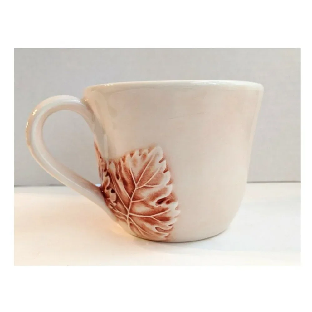 Williams Sonoma Napa Terra Cotta Coffee Mug 16 oz Grape Leaves Motif Made Italy